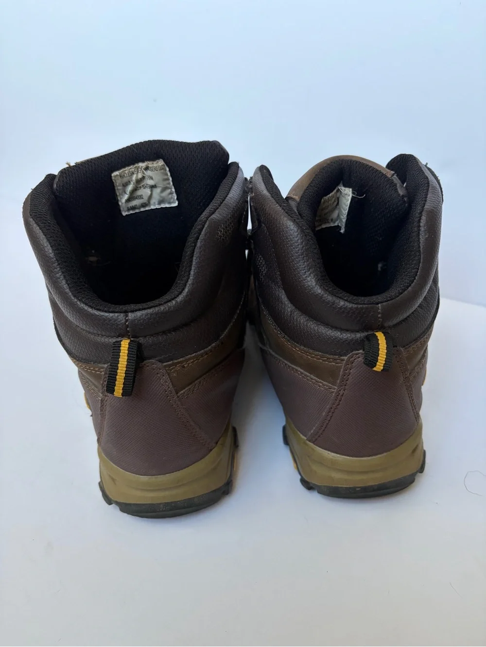 Stone Canyon Boy’s Hiking Boot (Size 6)